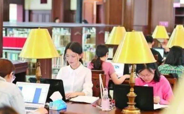 ��Уͼ��������½�����ѧ�����ǲ�����������