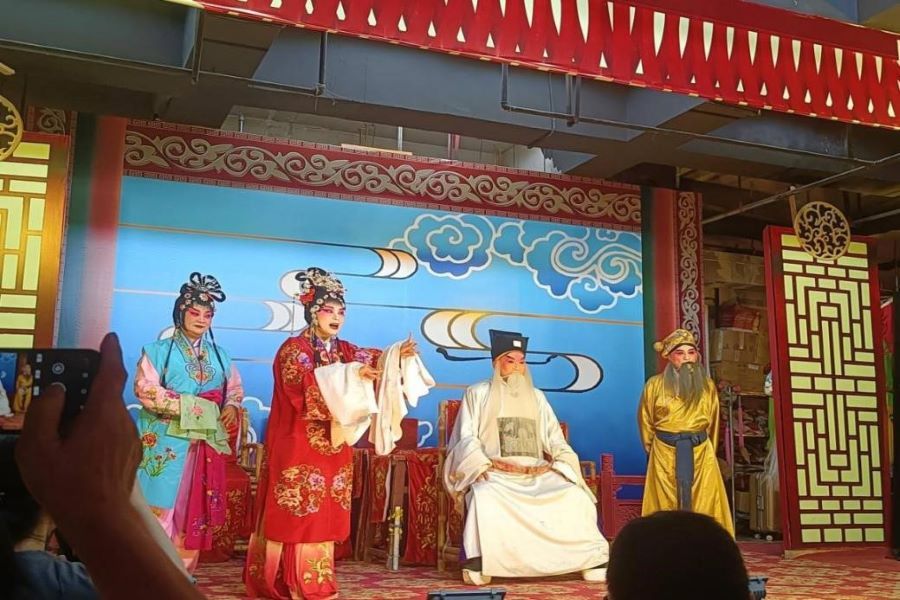 ����ҫӭ�ˡ�����ʵ���ӡ�����ҫӭ�ˣ��������磬���������Ļ���������