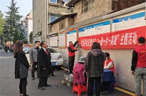 �����ֵ�˿�Ͼ�������չ��һ��һƬһʵ�����