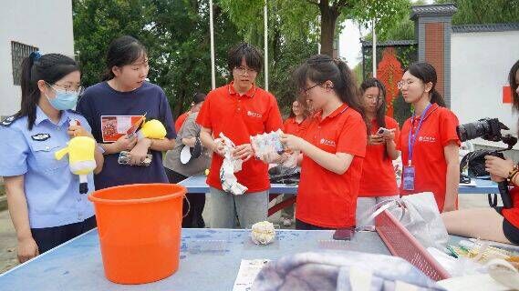 �������磬��ɫ��Ϸ�֡�