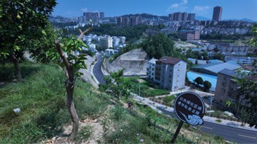 �人����ѧԺС�ǹ������ʵ����̽�����С�򣺿Ƽ����죬���Ʈ�㣬�������·����