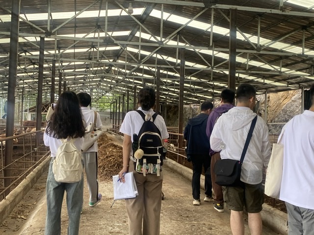 �á���̬��������������ɫ�Ƹ��� ����ѧ�Ӹ�������ʩ���нո��ۺ�������ģʽ