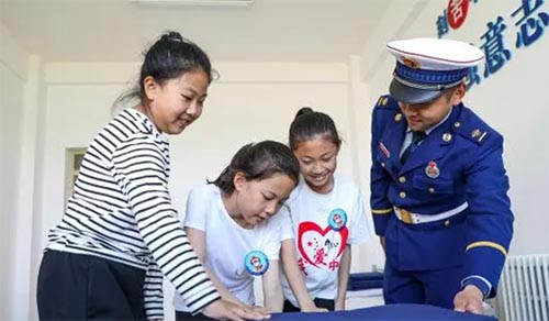 �����������������������ʵ��־Ը������Ŀ����