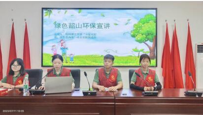 ������������������ɫ��������ͬ��