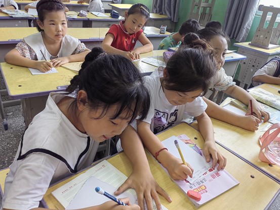 �ذ����ض�ͯ ������ů����