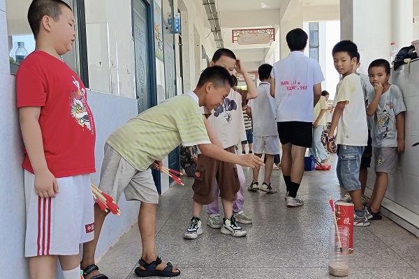 �����ƾ���ѧ�幤Э�������磺�ഺ������壬�Ļ�����ͯ��