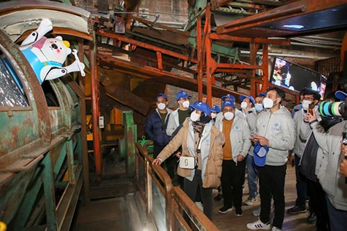 ����������ѧ�ɹ��ٰ조��֪�й� �߽����������ʵ�����Ļ�����