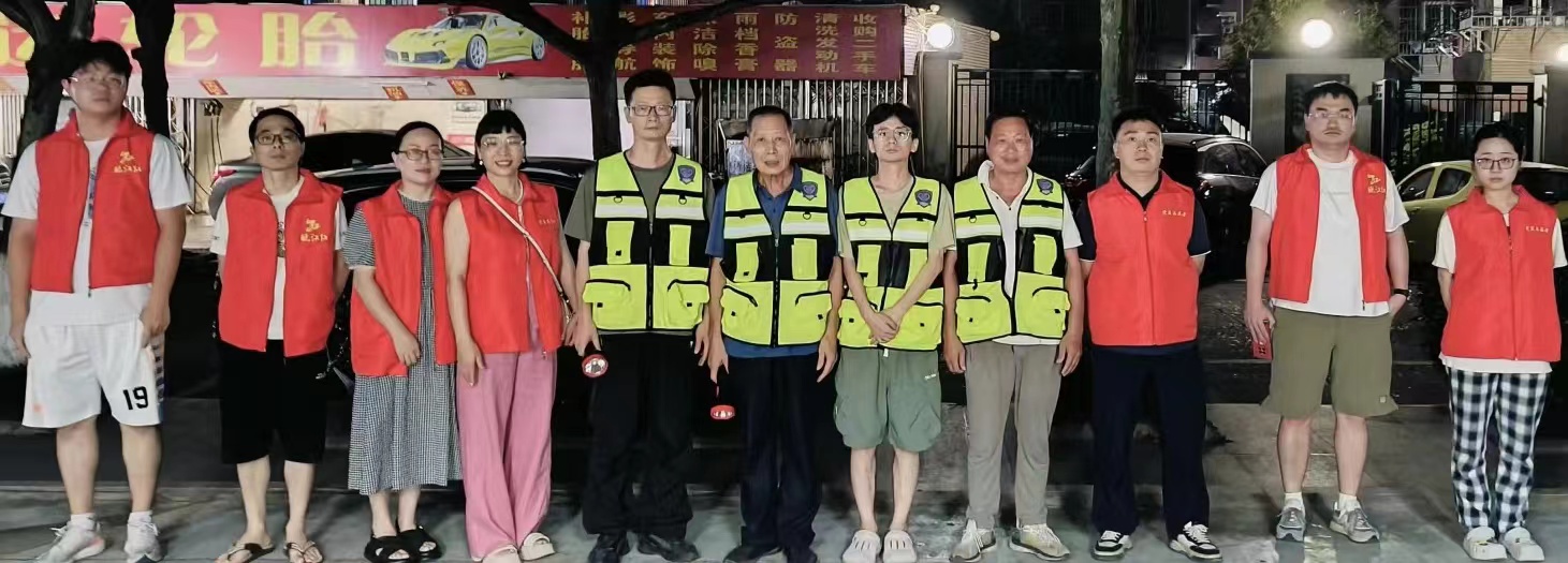 ɽ����ѧ����ѧ�빫������ѧԺʵ�������ſ�չ���ٶӰٳ������������ʵ���