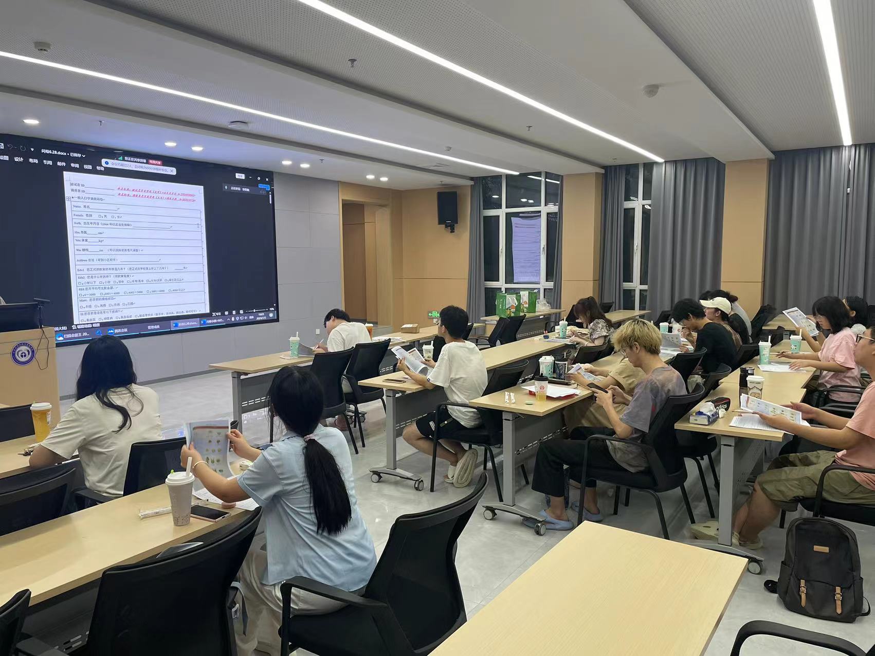 ɽ����ѧ�����뿵��ѧԺ����ע������˯����Ӫ�������ʵ��Բ����