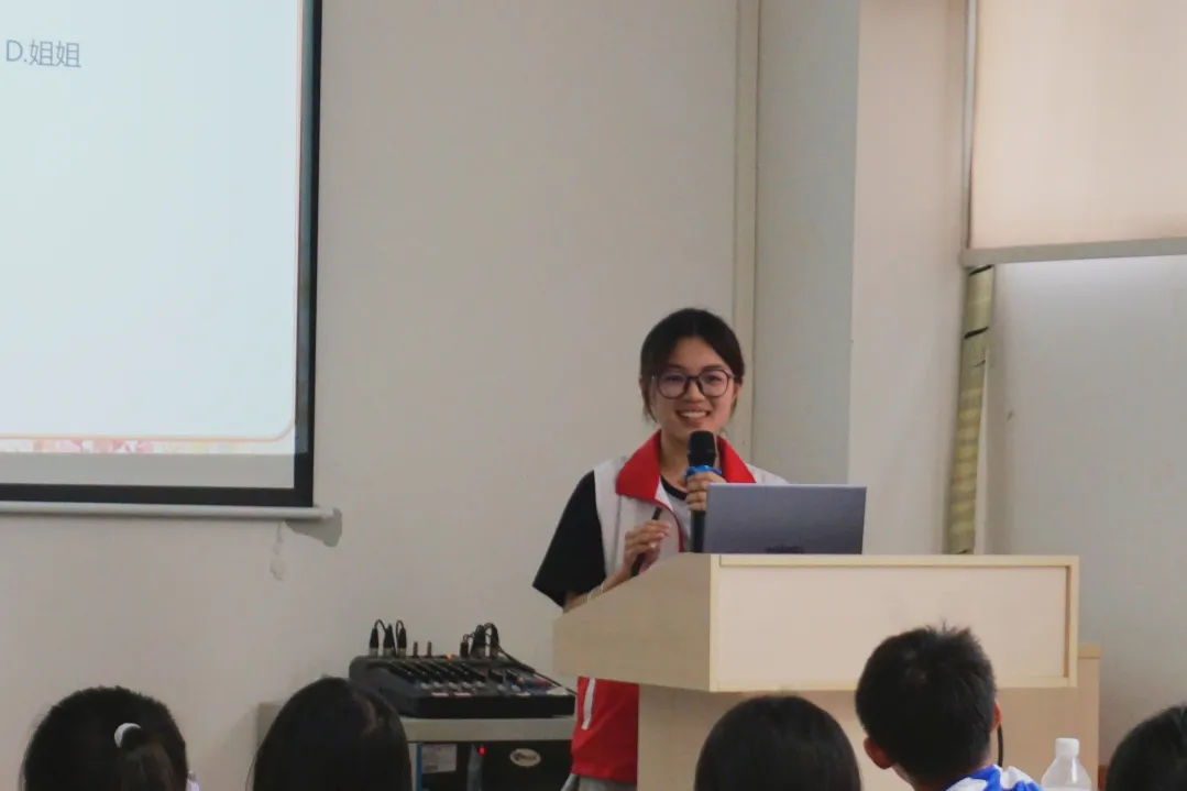 һ˫��Ьӳ���ģ���ɫ������ͯ��