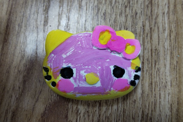 �ٱ�ʯ�����ޣ����д�ͳ���ա������ഺ���Ρ�ͨ��־Ը����ӿ�չ�Ļ�������ɫ�γ�