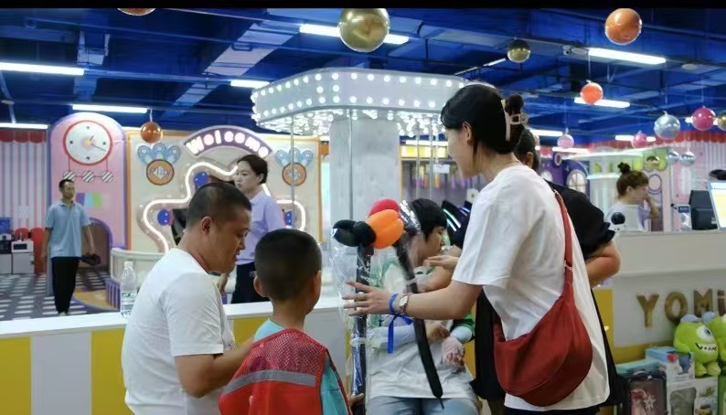 磬ǲʺ硱ʵŸӪȦչͯ