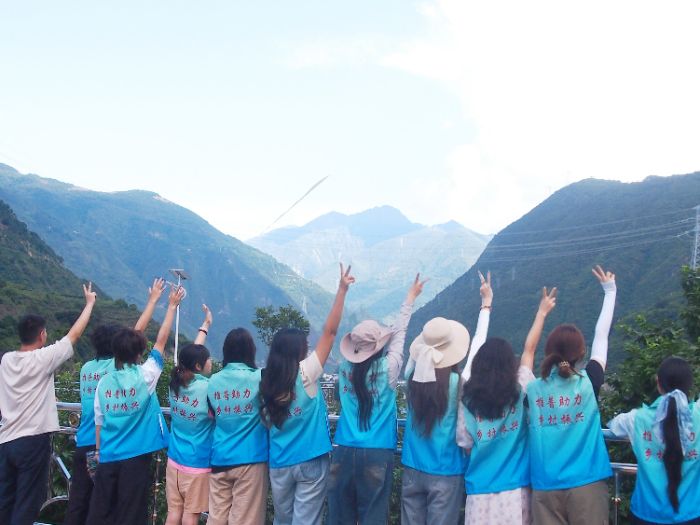 ���������������ϻ����¡��������������ʵ����