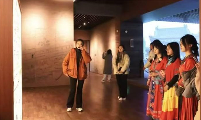 ��������ѧ���߽���Ǩ