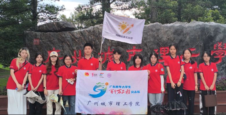 �����������С������滭ʵ������������֮�У��������ü�԰��ͼ��