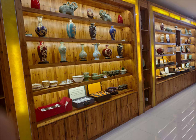 �Ϸʹ�ҵ��ѧ��ѧ�ӷ�Ҧׯ�����������񴫳�