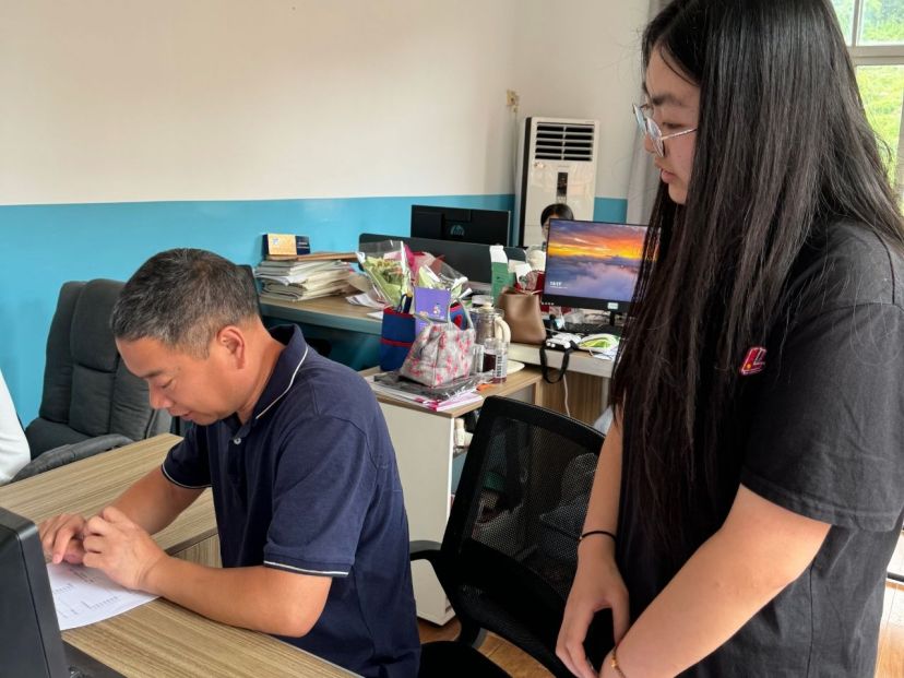 ���˴�ѧƽ��ʦ��ѧԺѧ��ǰ����������̬԰ʵ��Сѧ��չ�����ں�У���γ��������