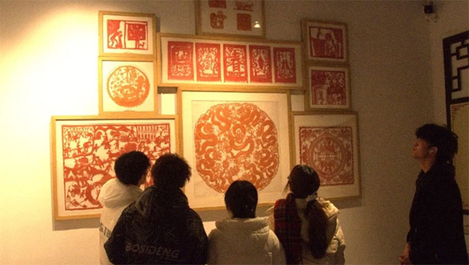 �������ݡ������������ּ�����ʵ���ź����ֽ�Ļ�