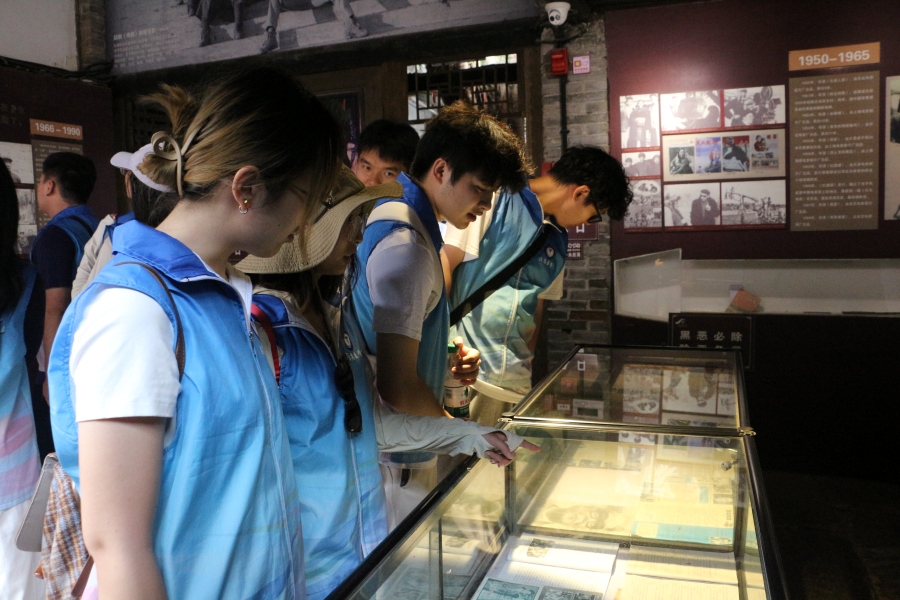 ����ҽѧԺ�ٴ�ҽѧԺ�����ݺϽ�������˴ٽ���Ң��ʵ�����Ļ�̽���뽡�����չ�������