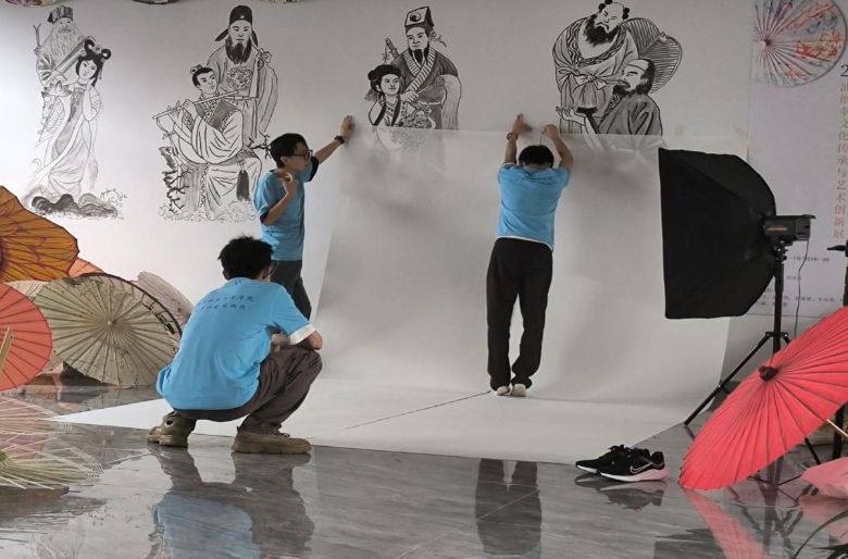 ��������硱����ţ����ഺ֮��������ʯ����ֽɡ������ƪ