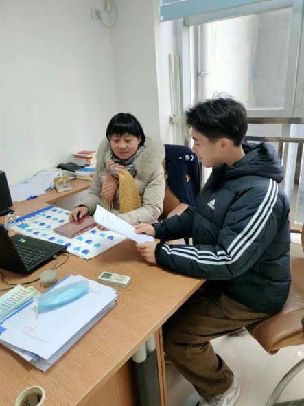 ����ѧ�ӽ������������ָ��ܹ��Σ��˱����ʹ���