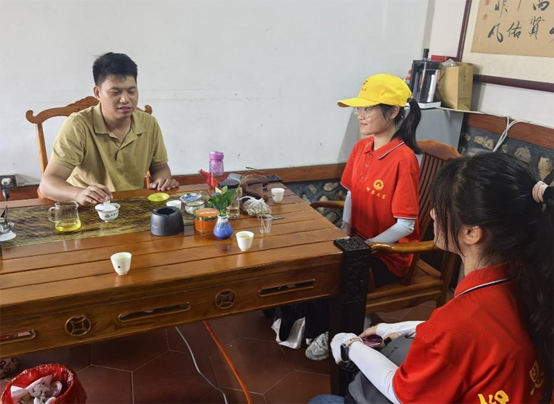 ������ѧ����ѧԺ���������硱��Ȫ���н�������ʵ���ӿ�չ��Ӱ�����黽�Ź飬Ƭ�����˹����Ρ��