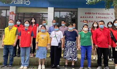 �м���������