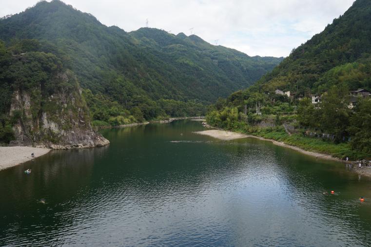 ������ʵ�����������|�������� �ﹲ��֮��