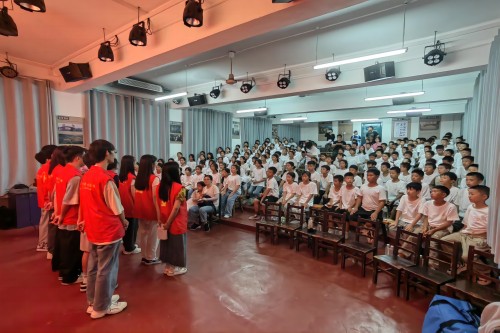 �����ɫ�Ļ����������糤�� ����˫��Я�ֿ�չ����ˮ��������