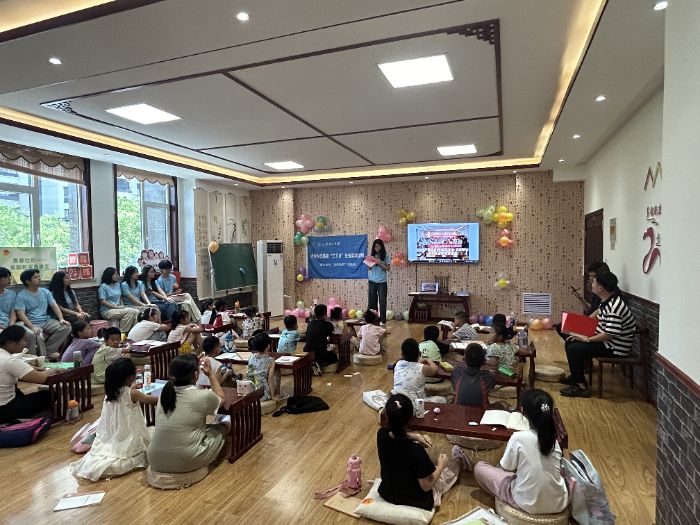 ����С�š�����ѧ�ý����ʽ������Ļ ־Ը����������ɳ�·