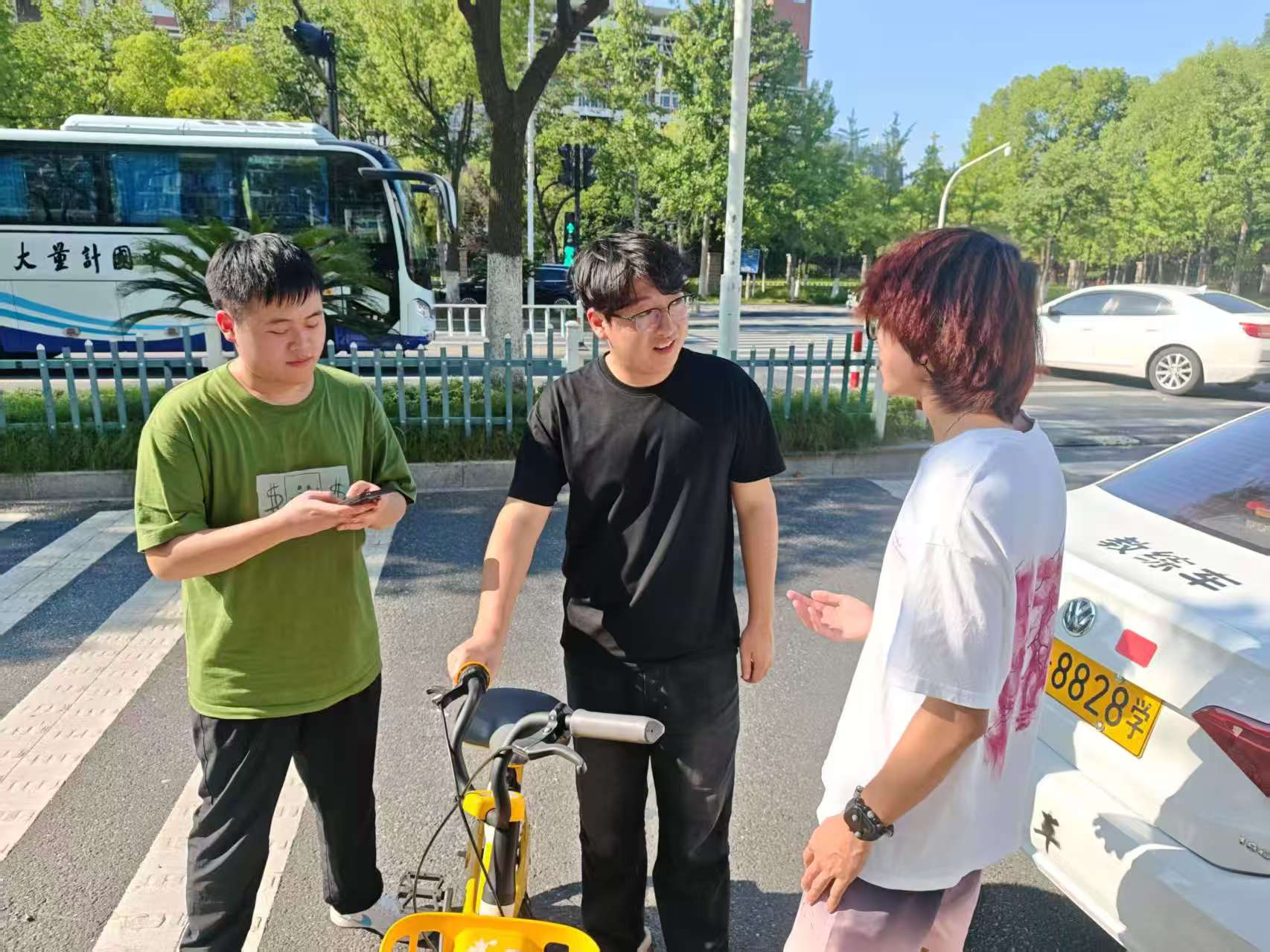 ���š��Űݷã���ѧ������ʵ���۽���������ʹ�ã�����У������и���ɫ