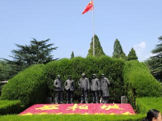 ����������Ժ�䣬�ĳк�ɫ����