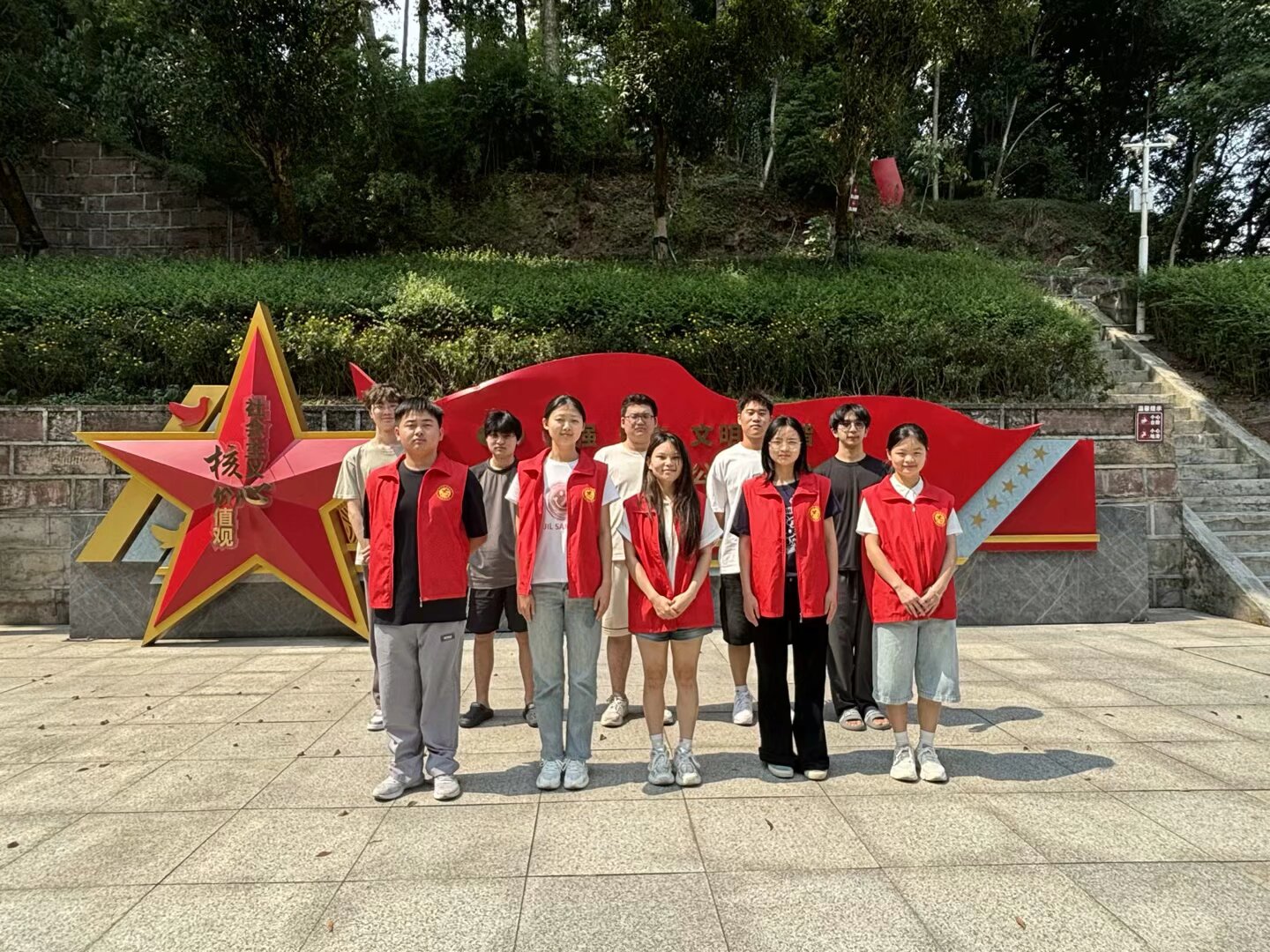 ��Ѱ�ᱮ�ŶӸ���ʿ��԰������ڼ�ɽ 7 ��ʿ������ܶ���ֵ