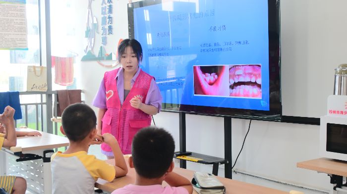 ���������Ρ�ҽ�Ʒ������߽�������̫���ֵ�������������չ��ǻ֪ʶ����