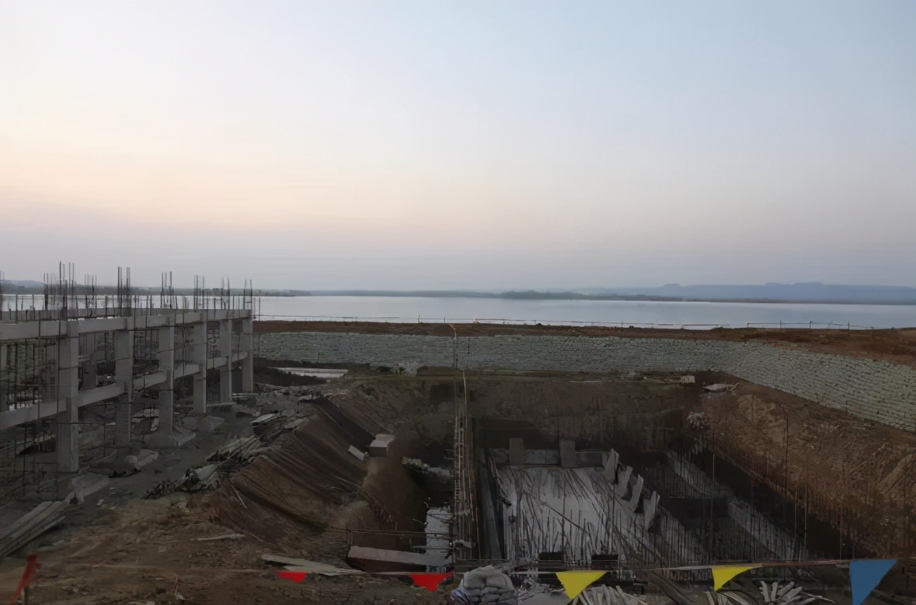 ��Ժѧ�Ӹ���ɽ�ؿ�չʵ�ص��л