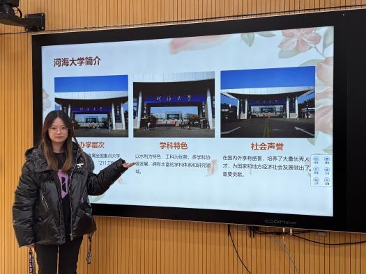 н���ഫ�Դ�Ϊ�飬�ഺ��·����δ��������ˮ���ػ���С�ӿ�չ���ٷ�ĸУ���ʵ���