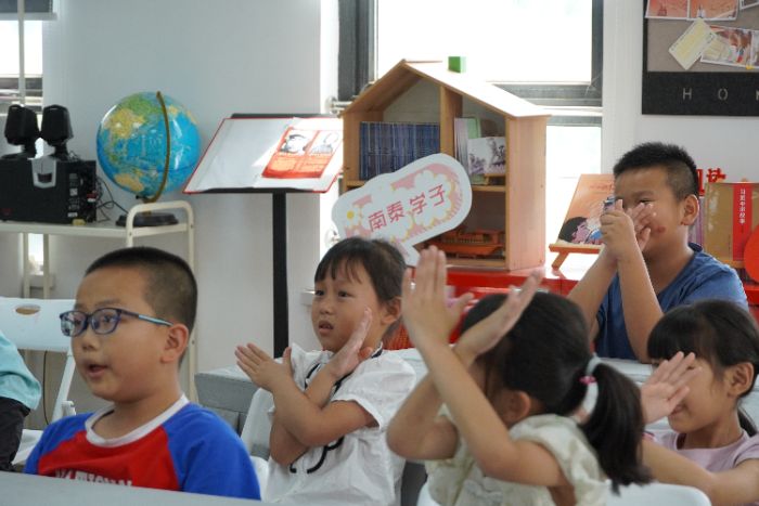 �������ӶԻ������ΰ�ȫ���ߡ�����ʦ̩Ժѧ�ӡ��ഺ�����������﷫��ʵ�����ഺͬ����ü�ʵ