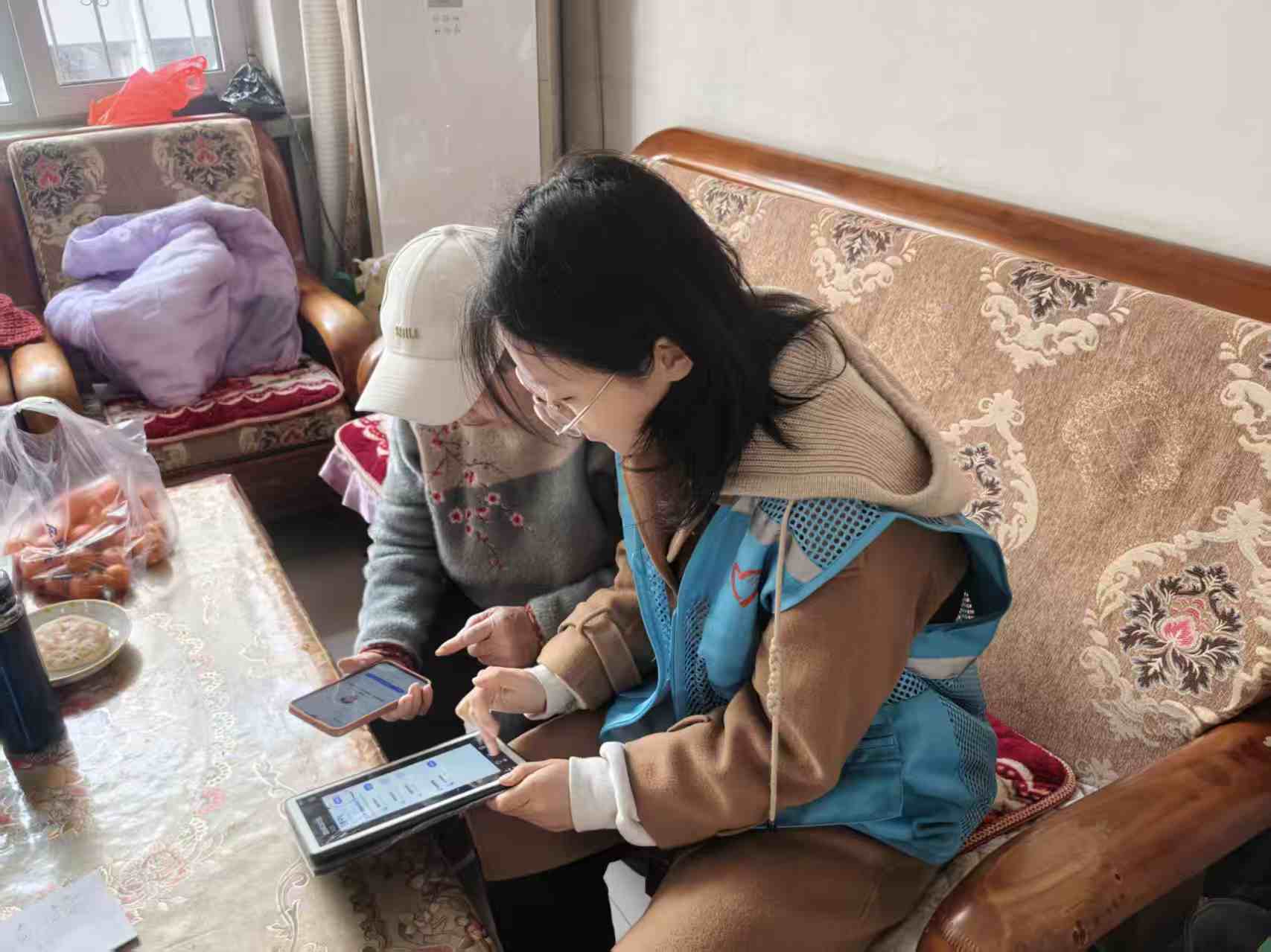 �ĳǴ�ѧ����˼����ѧԺ��չ��AI�������佡�����Ƽ��ػ��Ҹ����ꡱ���ʵ���