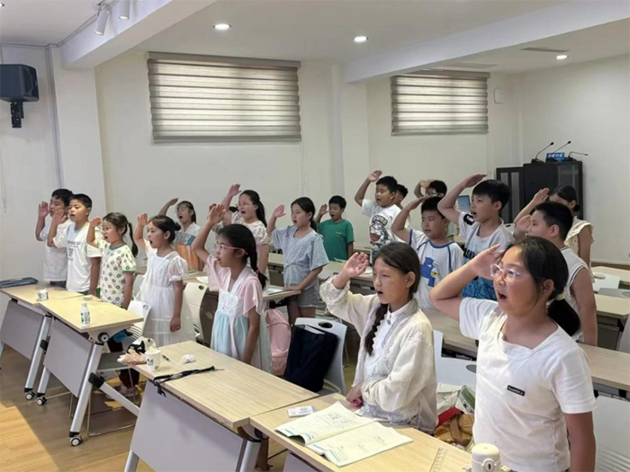 ������ͯ�� ͯ���о��䡪������ʦ����ѧ����С����־Ը����ӿ�չ