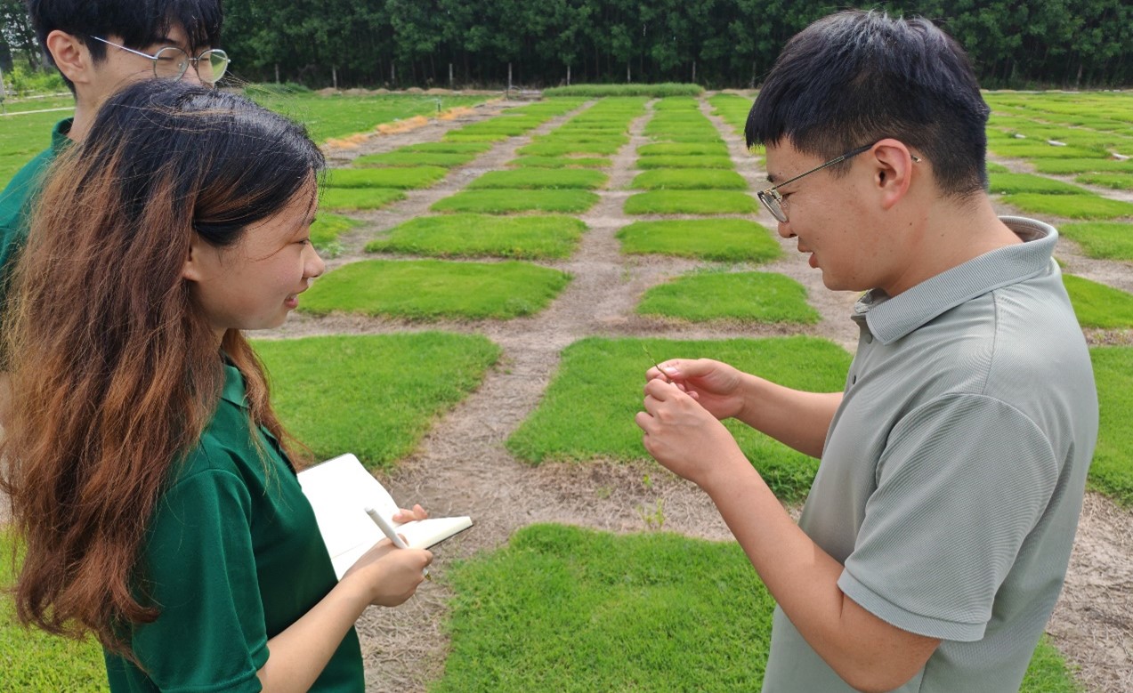 ��ũѧ������ʵ��̽Ѱ��ɫ���£������¾��á�������������¶���