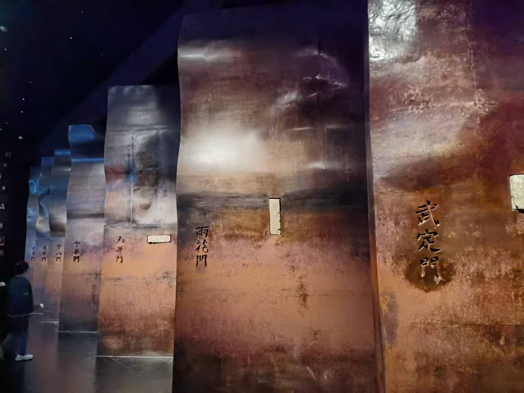 ʷ 䡪ǿഺߡʵӸϾɱݿչɫ