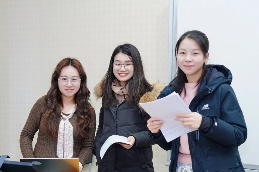 �Ͼ�ʦ����ѧѧ�ӷ����磺���沢��������ͬ����ů��־Ը��