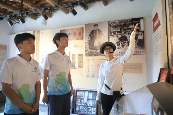 �ӱ�����ҽҩְҵ����ѧԺ��������Լ��������Ϊ��ʵ���ſ�չ����