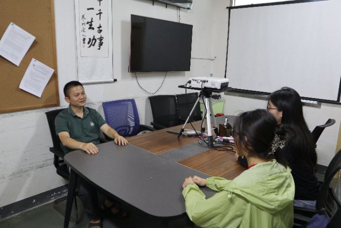 ���ϴ�ѧ���ػ�ɺ����ʵ���Ŷ��߽�ʵ��������壬����ɺ���������ഺ����