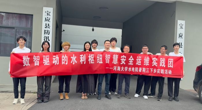 �ഺ�������ѧ˼����Ӧ�� �������ഺ־