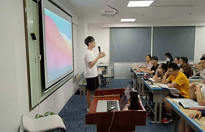 ��ѧԺ���԰���Ե���־Ը��������ʵ�����Ƽ�