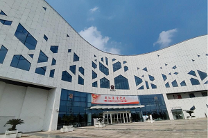 ̽�����ǲ���ݣ����к�ɫ����