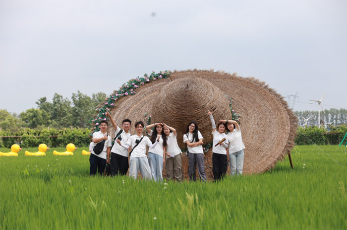 沈韵传红实践团:在大孤柳村调研中践行实践使命