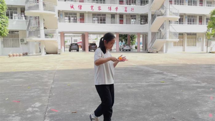 ѧ�����С�ƽ��֮������Ŀ