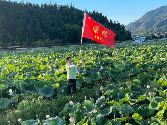 ��������ְҵ����ѧԺҩѧԺ����ҩ��ʵ���������磺��Ķ�����о��䣬���ƴ�������˼